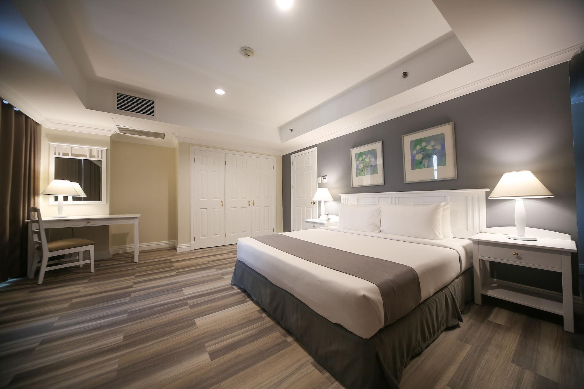 Infinity Tower Suites Makati City Exteriör bild