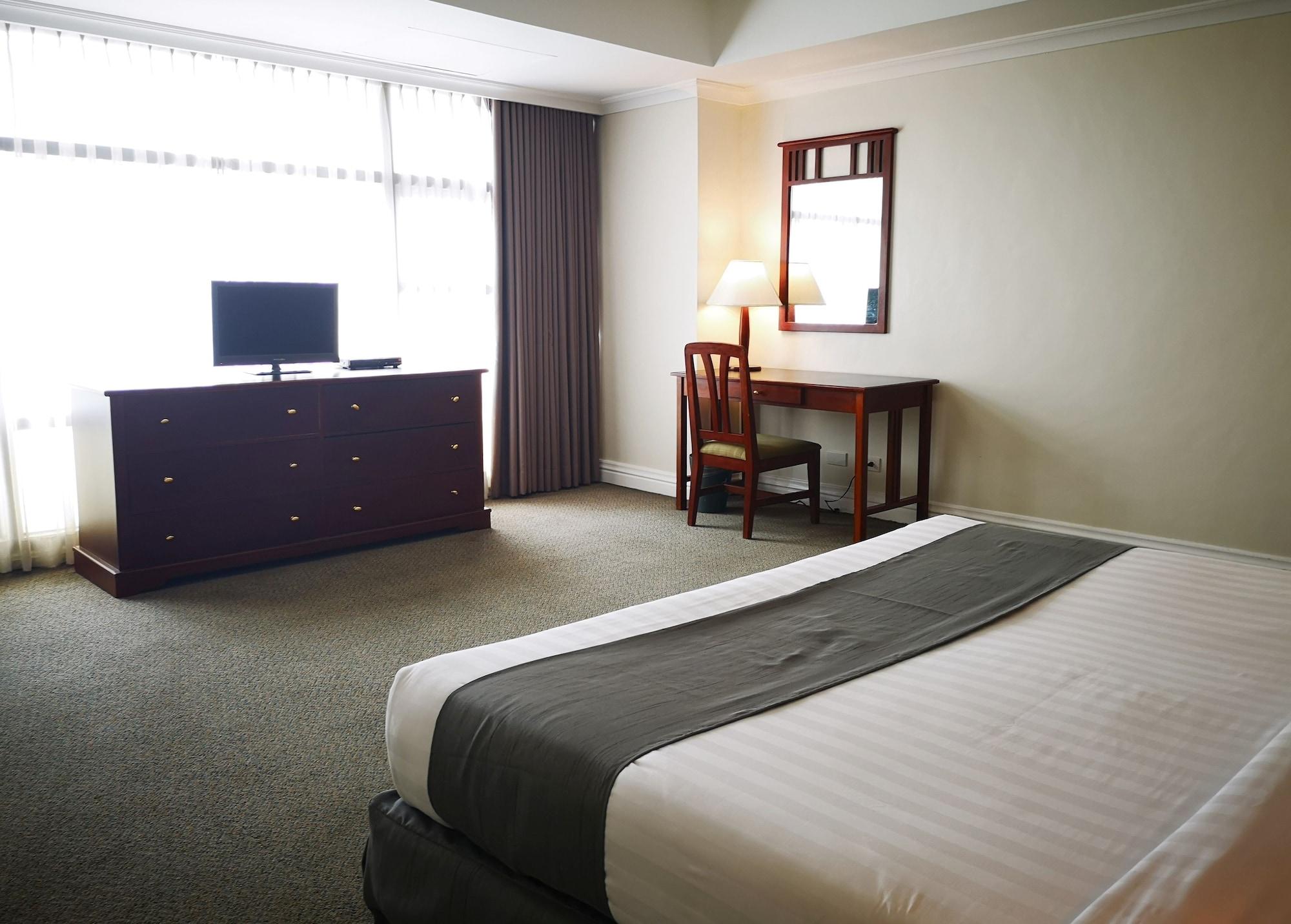 Infinity Tower Suites Makati City Exteriör bild