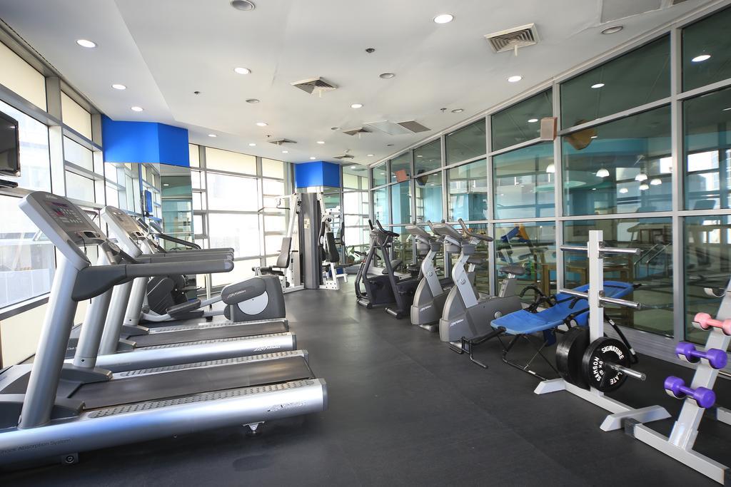 Infinity Tower Suites Makati City Exteriör bild
