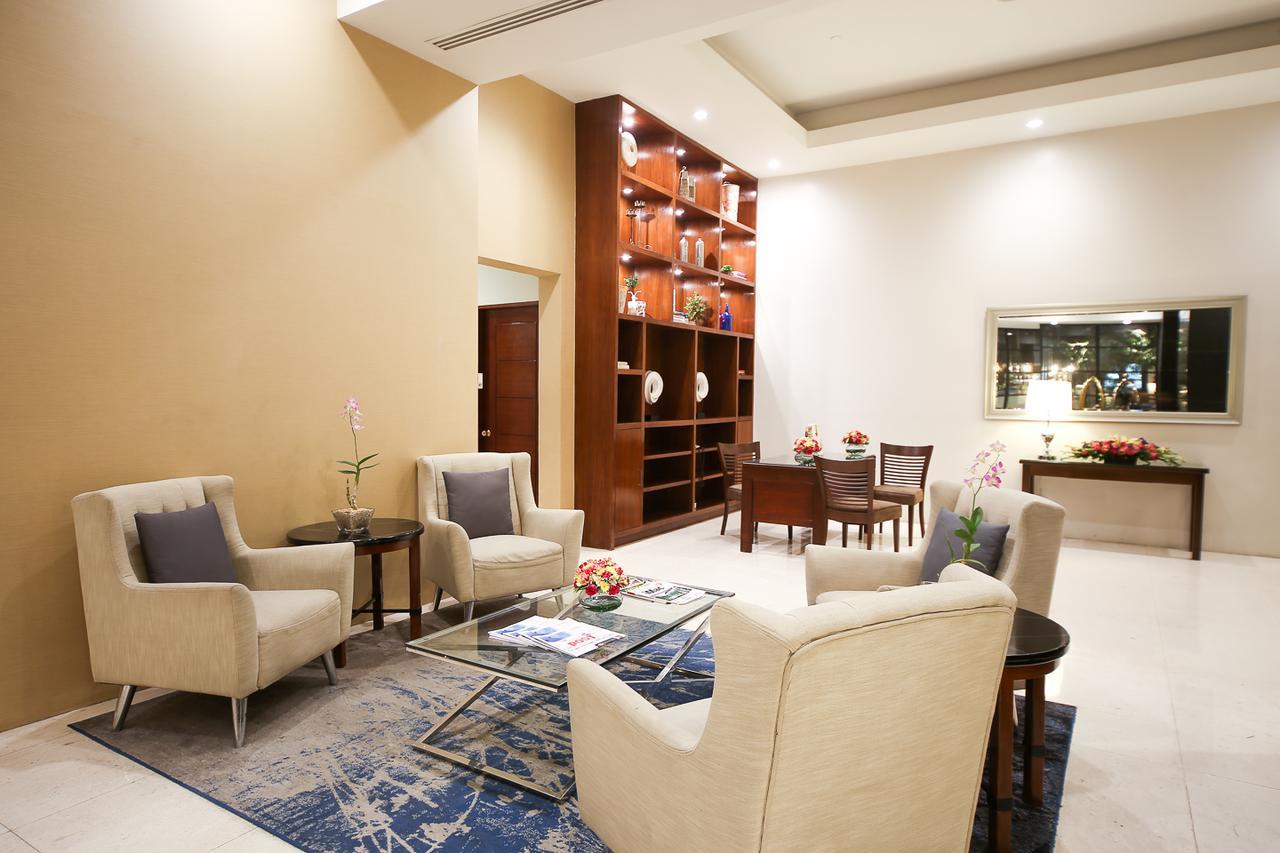 Infinity Tower Suites Makati City Exteriör bild