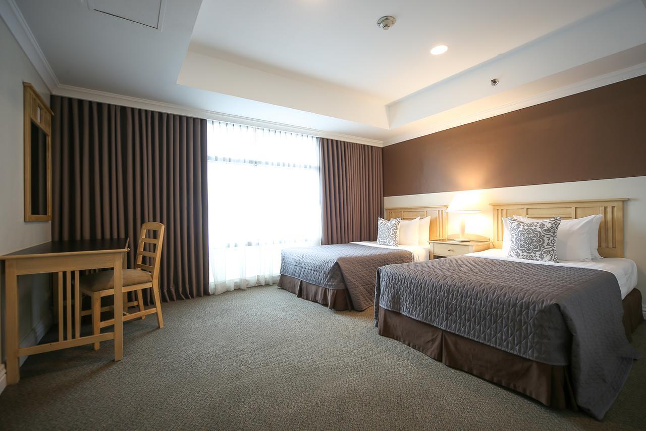 Infinity Tower Suites Makati City Exteriör bild