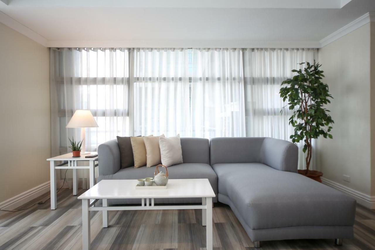 Infinity Tower Suites Makati City Exteriör bild
