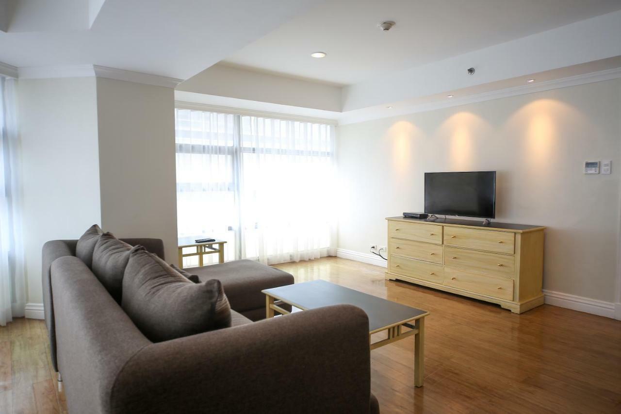 Infinity Tower Suites Makati City Exteriör bild